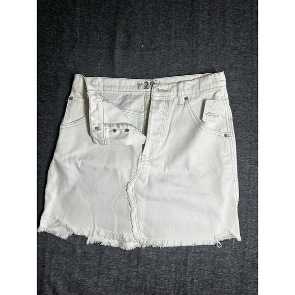 Free People We The‎ Free Cream Distressed Denim Mini Skirt Beach Women's Size 29 - Picture 1 of 6